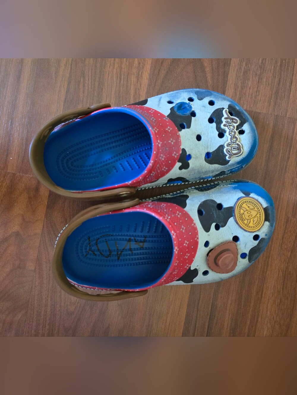 Disney toy story crocs size 3
